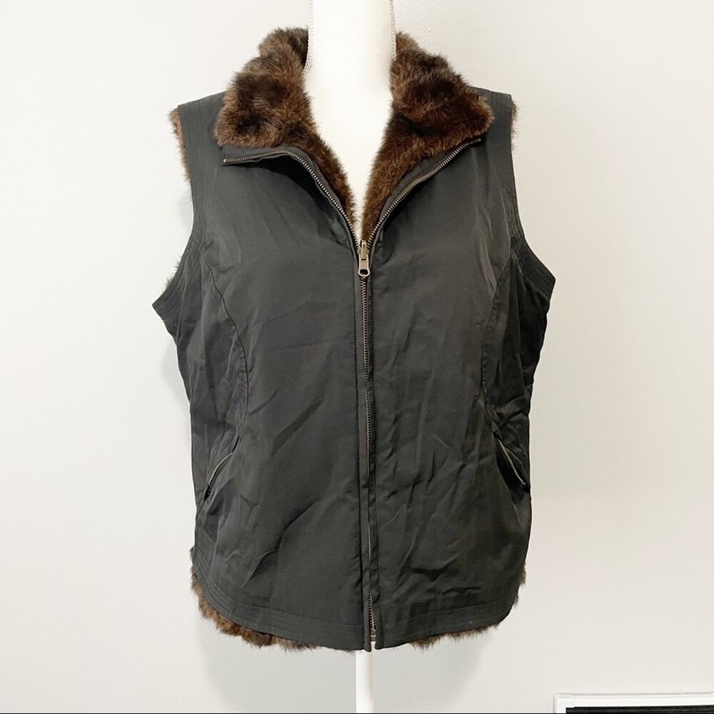 Tribal black faux fur puffer vest full zip large